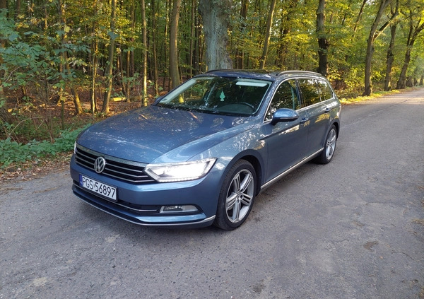 Volkswagen Passat cena 46999 przebieg: 239000, rok produkcji 2015 z Gostyń małe 301